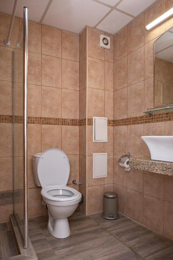 Hotel Toro Negro โกลเดน แซนส์ ภายนอก รูปภาพ